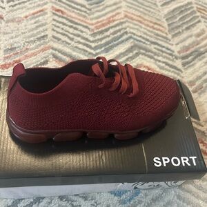 Sport 3099 in burgundy